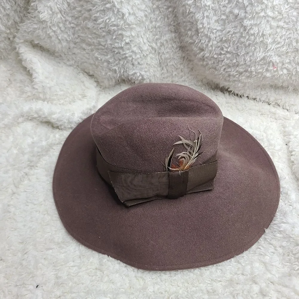 Adolfo ll 100%‎ Wool Tan Vintage Hat